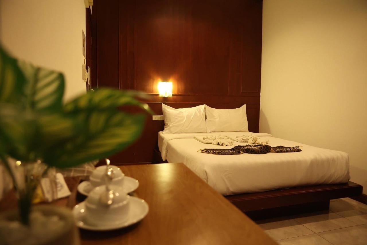 New Forest Patong Bagian luar foto